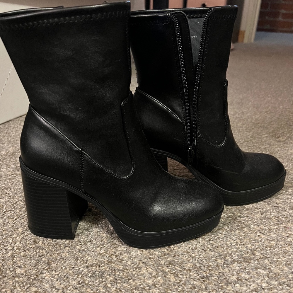 Chunky Heeled Black Madewell Ankle Boots NEVER WORN